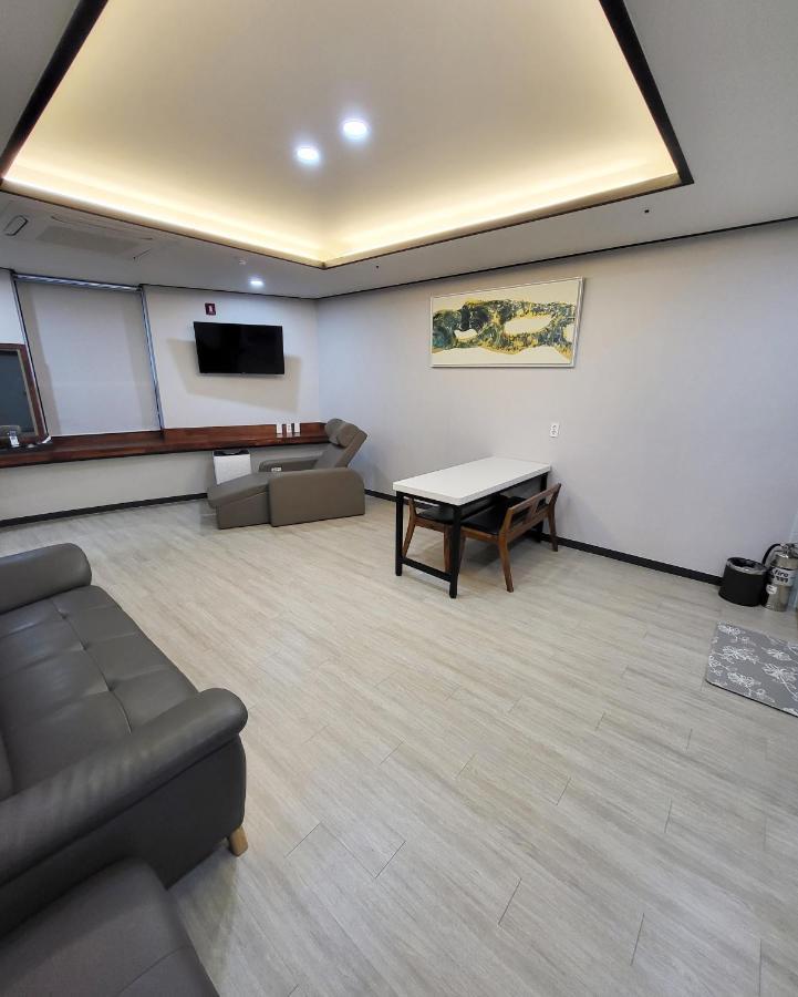 Hotel Gongjicheon Chuncheon Exterior photo