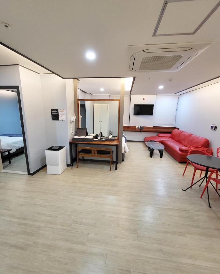 Hotel Gongjicheon Chuncheon Exterior photo